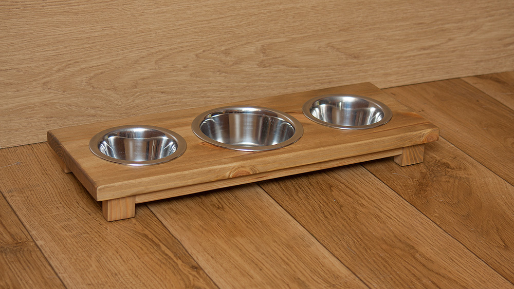 Miski dla kota na stojaku z imieniem MIX 0,22L/0,45L 15 Bufet stojak trzy miski pies/kot XS/S MIX